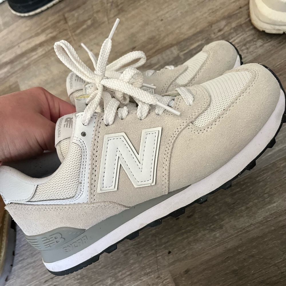 Women’s New Balance